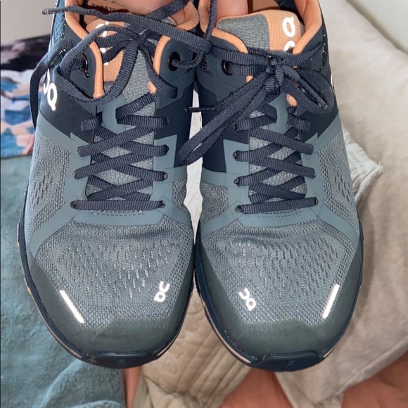 Cloud flow size 6 Women’s sneakers - Picture 3 of 6